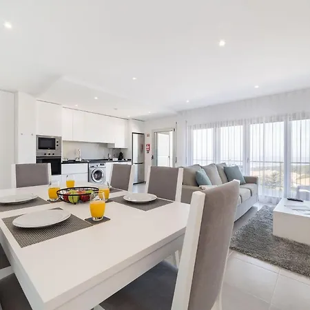 Muralha 2 - - By Sch شقة