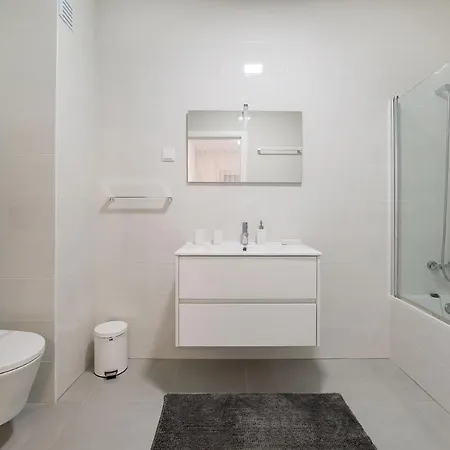 Muralha 2 - - By Sch شقة *