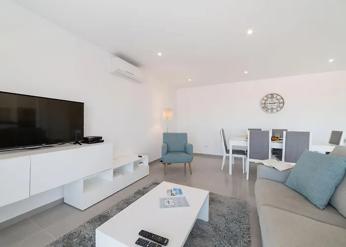 Apartment Muralha 2 - - By Sch *